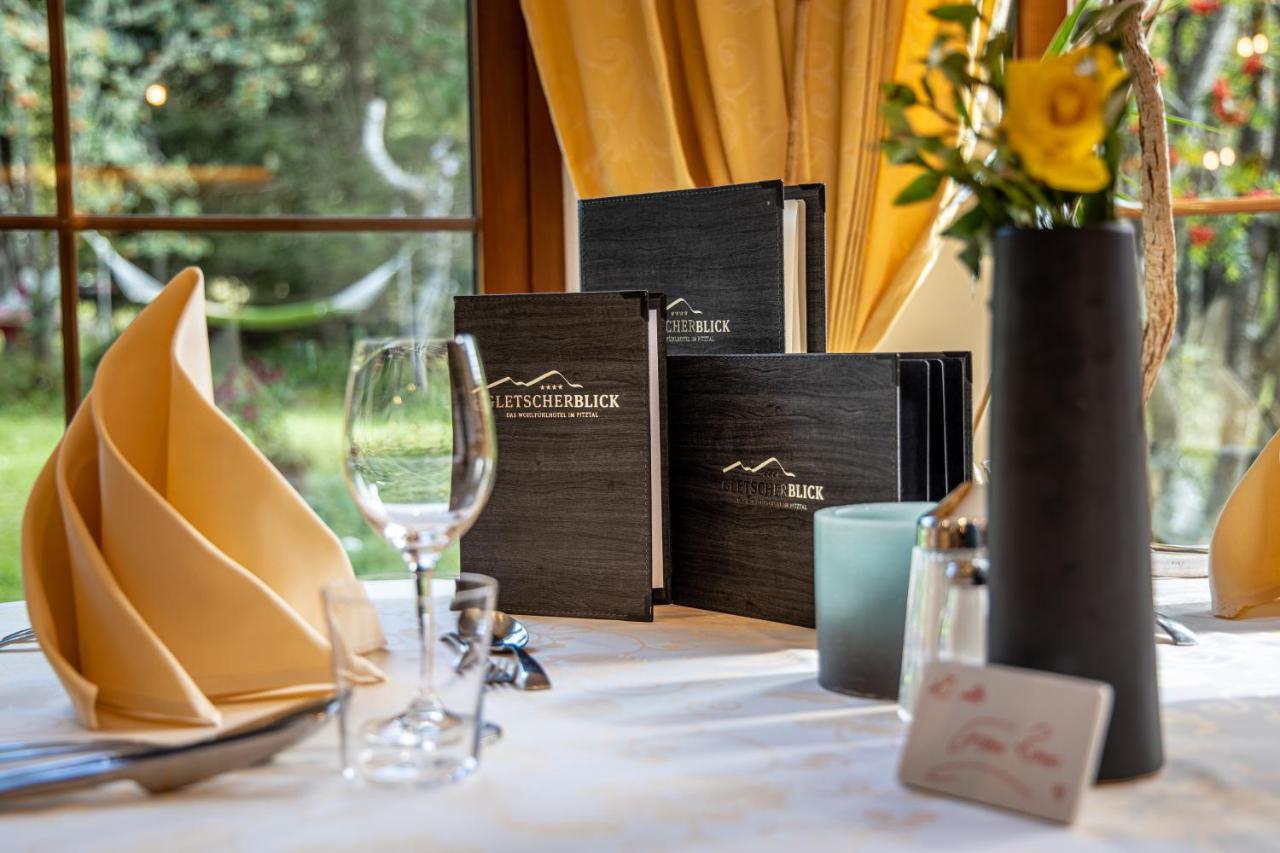 Hotel Gletscherblick Sankt Leonhard im Pitztal Luaran gambar