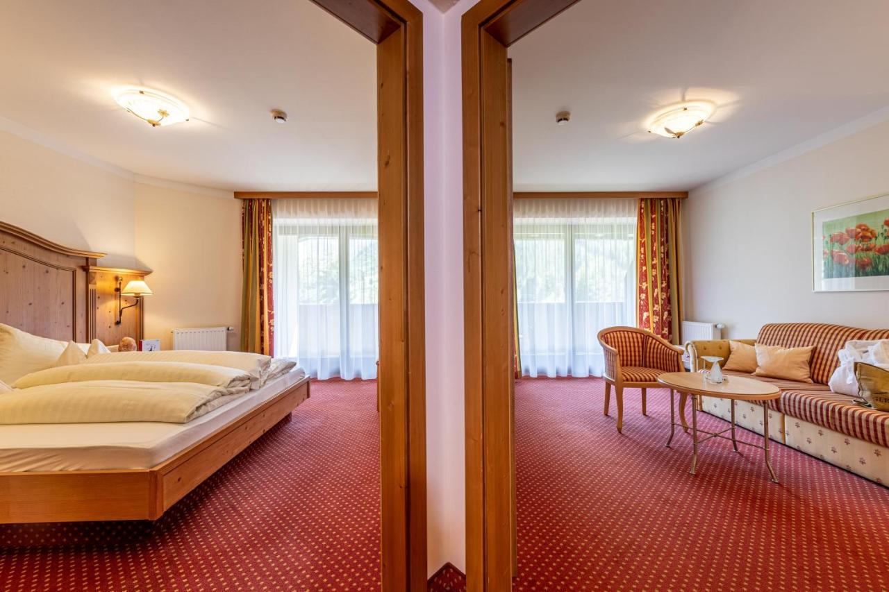 Hotel Gletscherblick Sankt Leonhard im Pitztal Luaran gambar