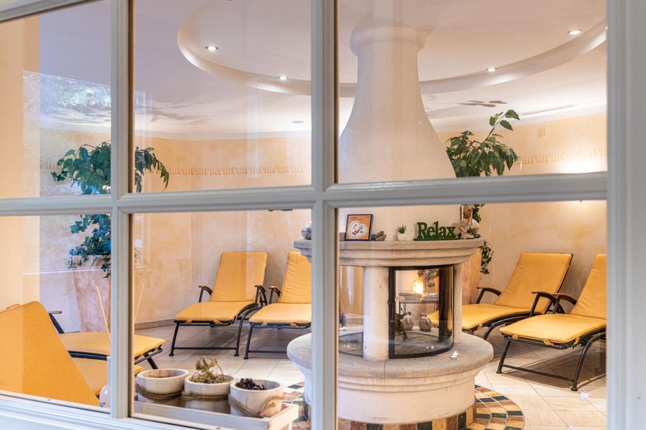 Hotel Gletscherblick Sankt Leonhard im Pitztal Luaran gambar