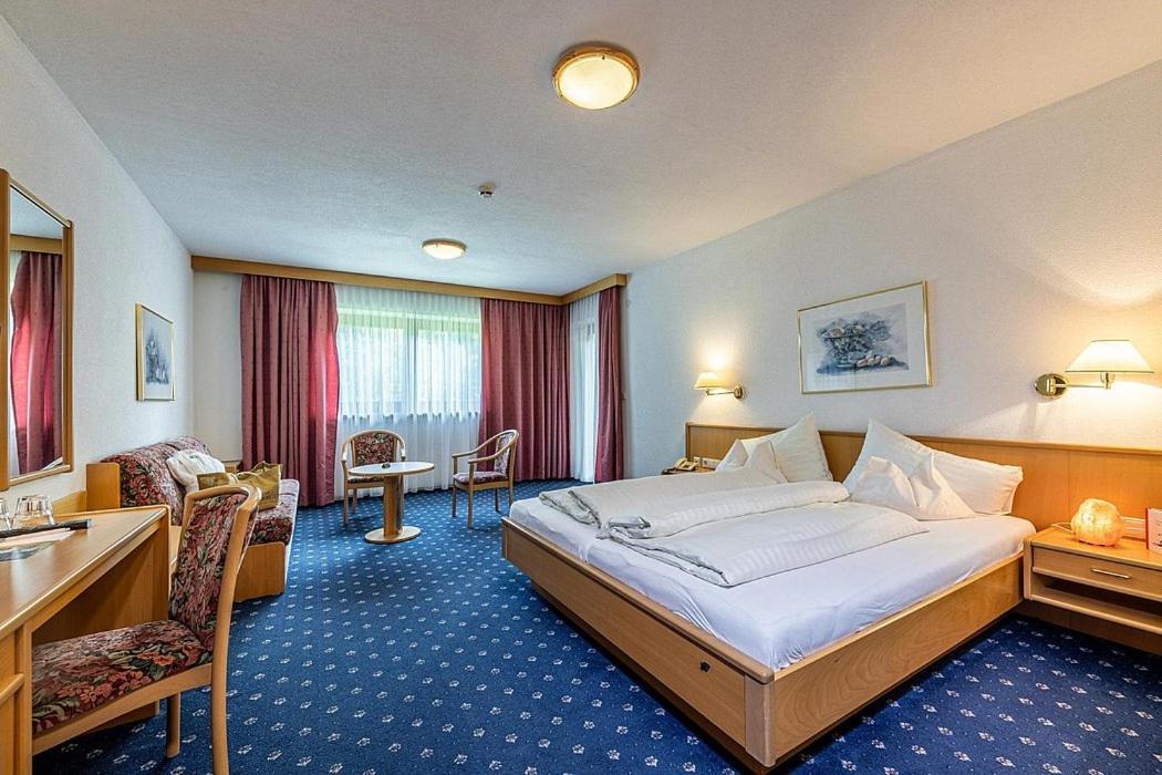 Hotel Gletscherblick Sankt Leonhard im Pitztal Luaran gambar