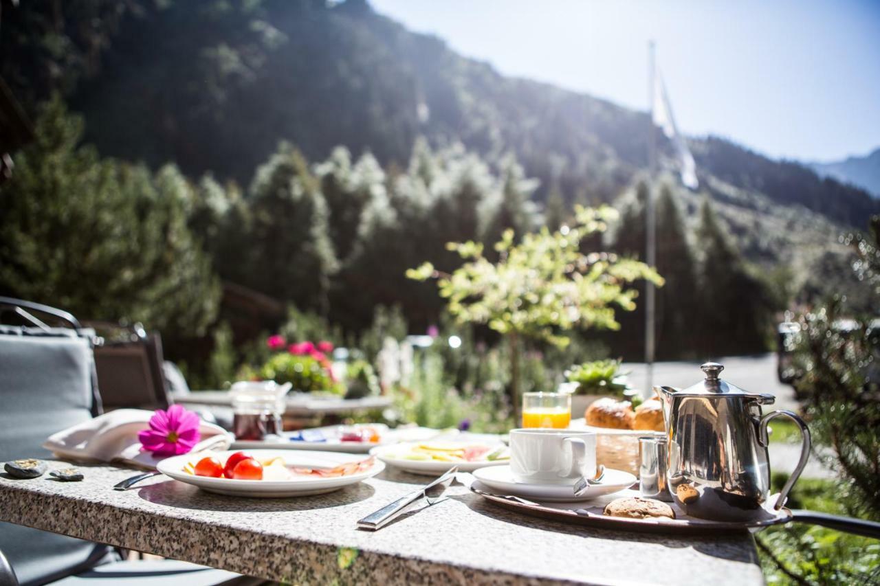 Hotel Gletscherblick Sankt Leonhard im Pitztal Luaran gambar
